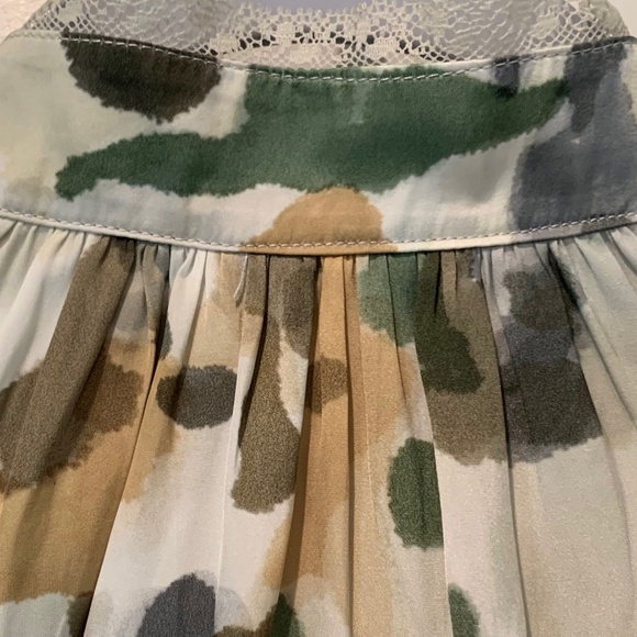 Zadig & Voltaire Tink Camou Blouse V-Neck Lace Trim Green Camo Top Medium M - Picture 7 of 8
